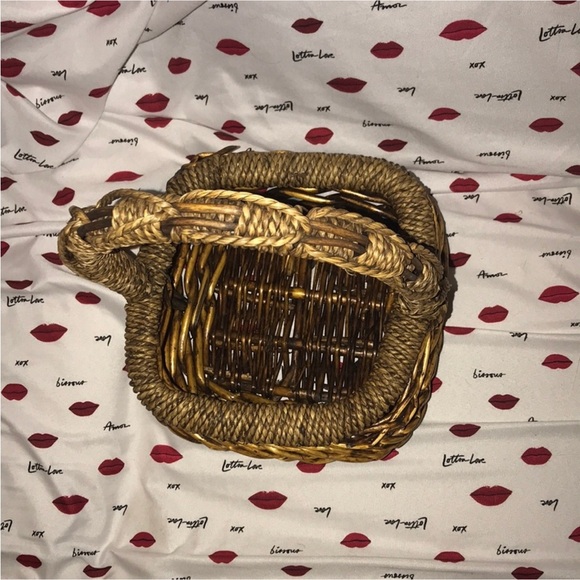 Decorative Woven wood & rope Basket with Handle - Picture 2 of 4